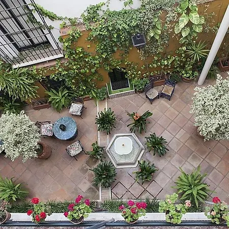 מלון Cervantes 4*